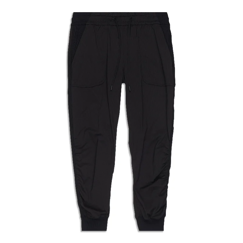 Beyond The Studio 7/8 Jogger - Resale