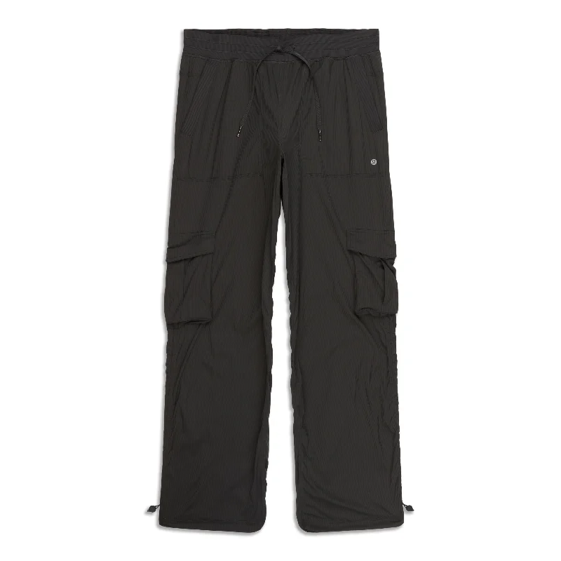 Dance Studio Relaxed-Fit Mid-Rise Cargo Pant - Resale