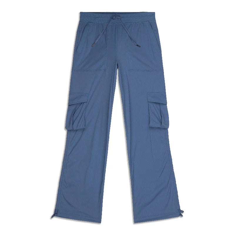 Dance Studio Relaxed-Fit Mid-Rise Cargo Pant - Resale