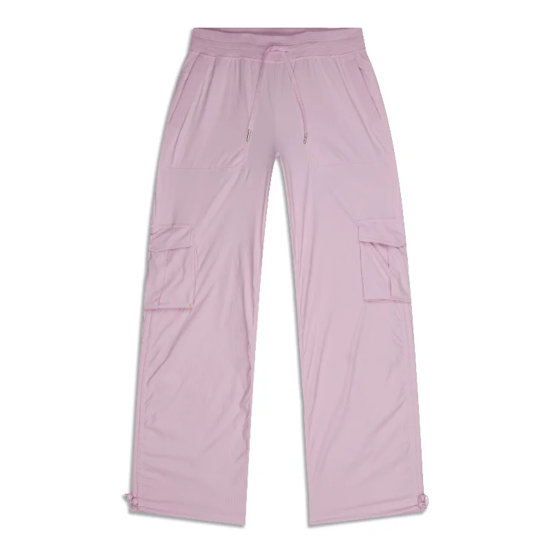 Dance Studio Relaxed-Fit Mid-Rise Cargo Pant - Resale