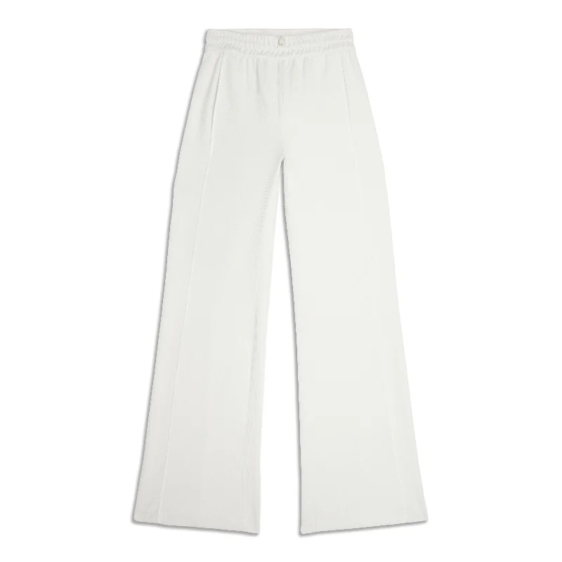 Ribbed Softstreme Mid-Rise Pant - Resale