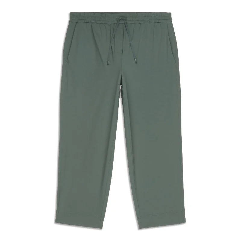 Tapered-Leg Mid-Rise Crop - Resale