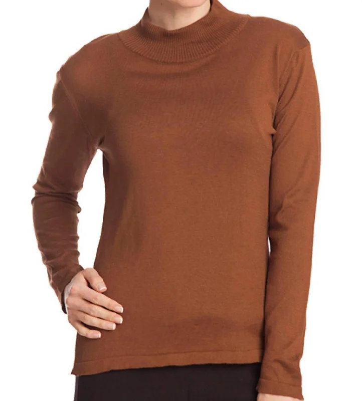 Long Sleeve Mock Neck Pullover In Mocha