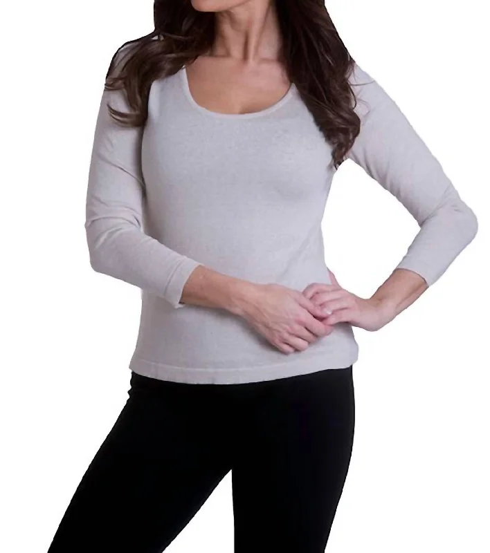 Long Sleeve Scoop Neck Sweater In Gray