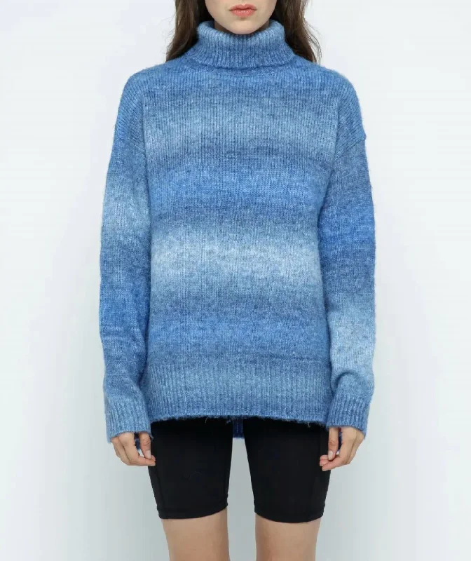 Ombré Turtleneck Sweater In Blue Mix