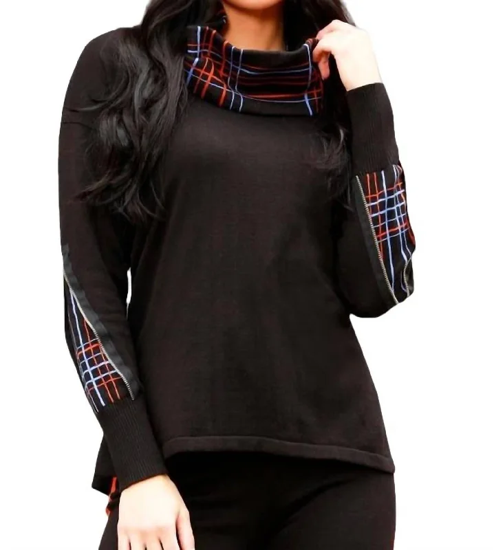 Plaid Sweater With Scarf In Black/multi