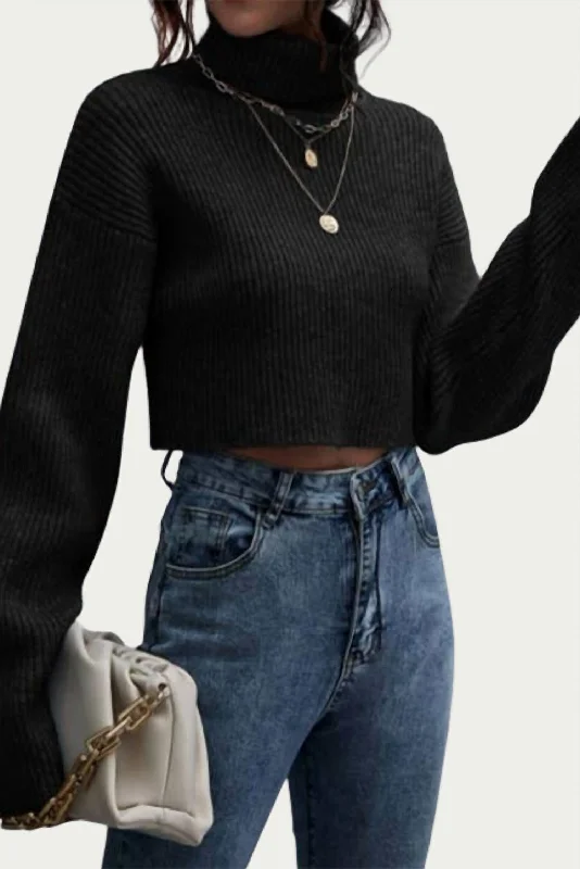 Ribbed-Knit Cropped Turtleneck Sweater In Black