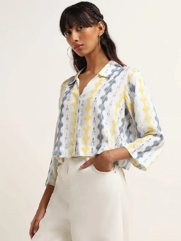 Bombay Paisley White Printed Crop Shirt